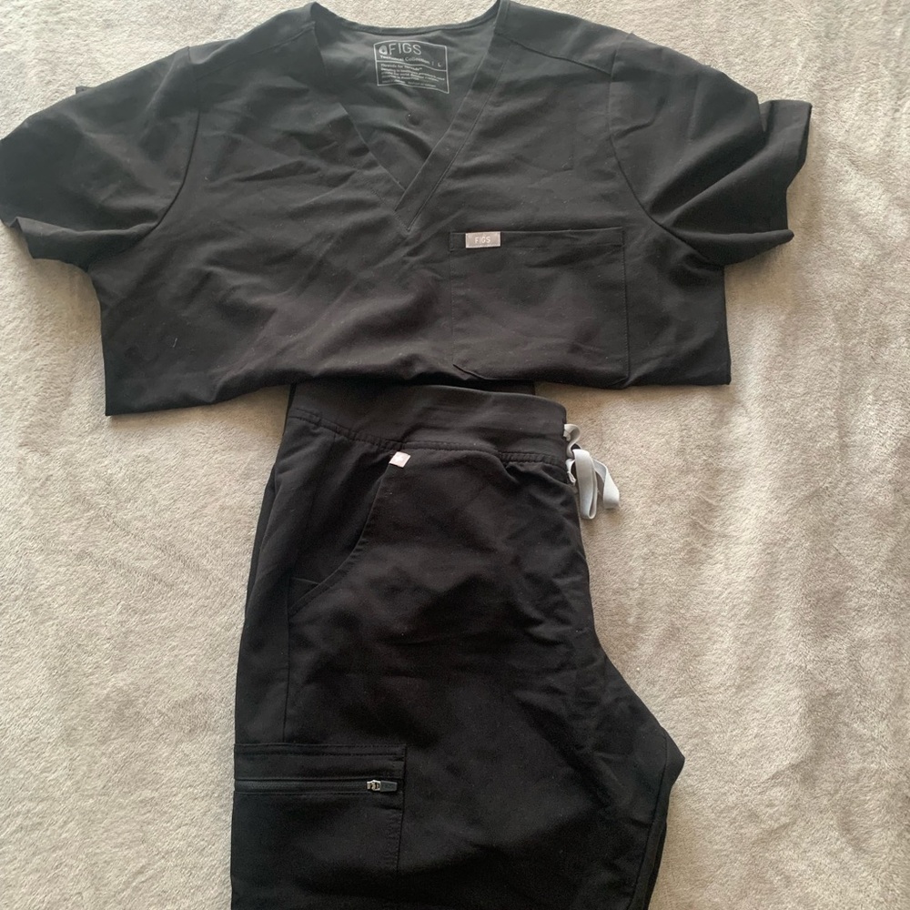Black Figs scrubs